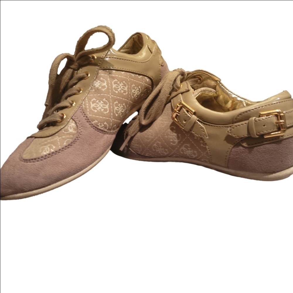 Guess Shoes - Picture 2 of 3